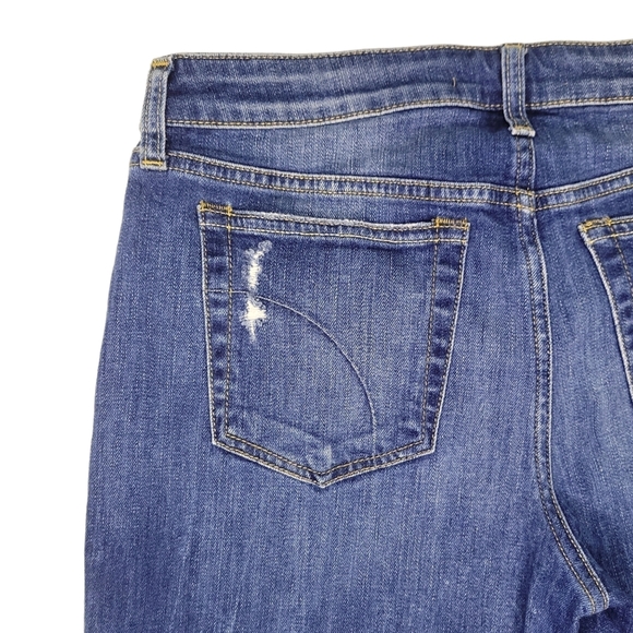 Joe's Jeans | The Finn Mid Rise Bermuda Short | Size 29 - Picture 7 of 12